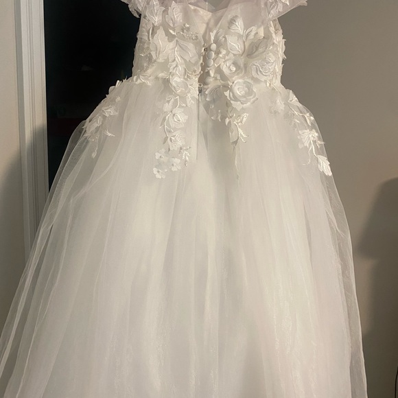 Flower Dress - Picture 2 of 2